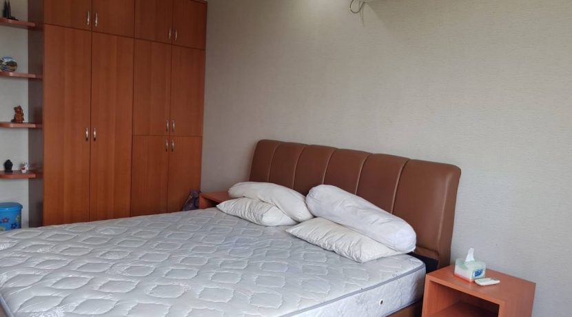 40622719_302963037103273_338654249984458752_n