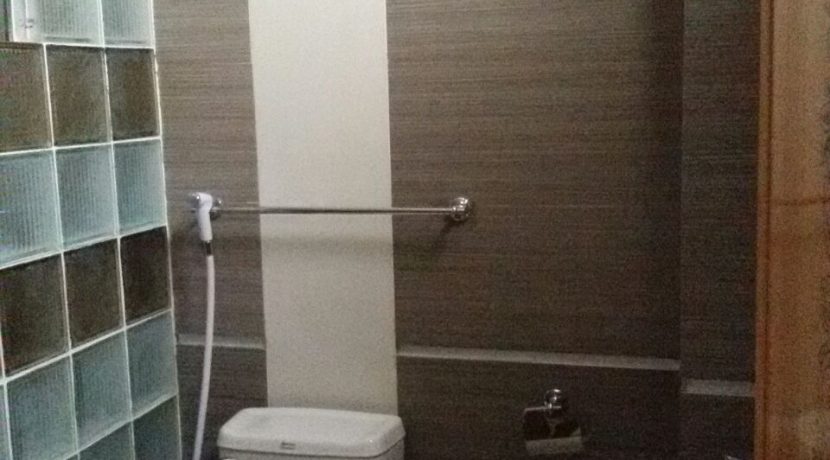 bdb9b0e2f767d9411dd7d1680b0a77ec