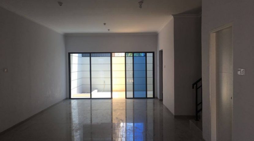 46393239_296423011010981_4098489275400585216_n