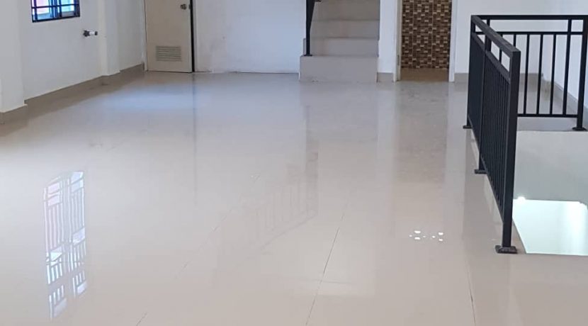 48380385_371869673568024_5668485716863090688_n